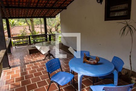 Casa de condomínio para alugar com 350m², 3 quartos e 4 vagasVaranda