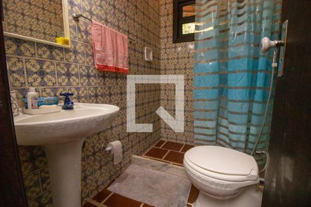 Casa de condomínio para alugar com 350m², 3 quartos e 4 vagasBanheiro Social