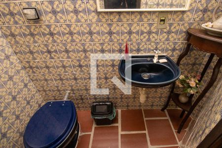 Casa de condomínio para alugar com 350m², 3 quartos e 4 vagasLavabo