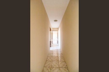 Corredor de casa para alugar com 2 quartos, 90m² em Jardim Silveira, Barueri