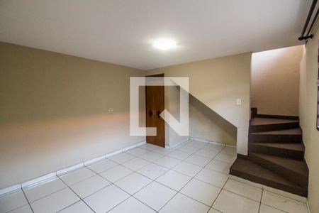 sala de casa para alugar com 2 quartos, 90m² em Jardim Silveira, Barueri