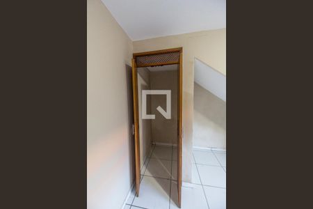 Detalhe Sala de casa para alugar com 2 quartos, 90m² em Jardim Silveira, Barueri