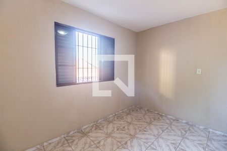 Casa para alugar com 90m², 2 quartos e 2 vagasQuarto 2
