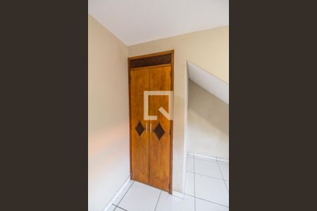 Detalhe Sala de casa para alugar com 2 quartos, 90m² em Jardim Silveira, Barueri