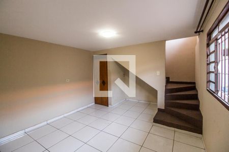 sala de casa para alugar com 2 quartos, 90m² em Jardim Silveira, Barueri