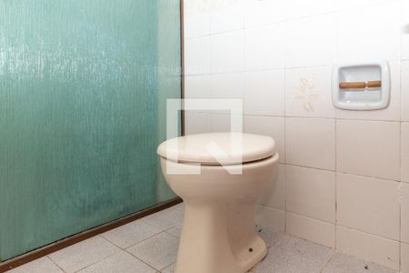 Casa à venda com 440m², 5 quartos e 12 vagasBanheiro (Casa 2)