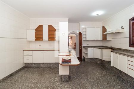 Casa à venda com 440m², 5 quartos e 12 vagasCozinha