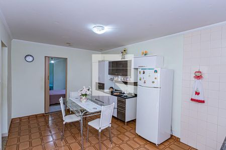 Casa à venda com 450m², 6 quartos e 2 vagas Casa à venda com 450m², 6 quartos e 2 vagasCozinha - edícula 3