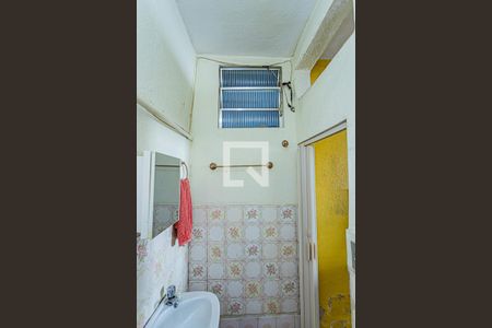 Casa à venda com 450m², 6 quartos e 2 vagas Casa à venda com 450m², 6 quartos e 2 vagasBanheiro - edícula 1