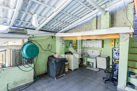 Casa à venda com 450m², 6 quartos e 2 vagas Casa à venda com 450m², 6 quartos e 2 vagasÁrea de serviço e quintal