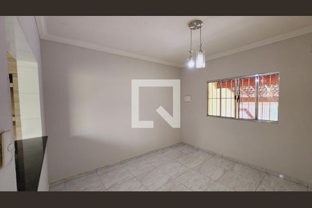 Casa à venda com 100m², 2 quartos e 2 vagasCopa