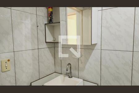 Casa à venda com 100m², 2 quartos e 2 vagasBanheiro