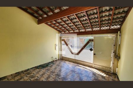Casa à venda com 100m², 2 quartos e 2 vagasGaragem