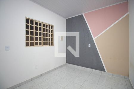Quarto 2 de casa para alugar com 3 quartos, 90m² em Recanto das Emas, Brasília