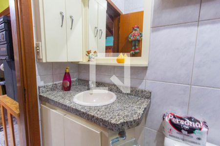Casa à venda com 232m², 3 quartos e 2 vagasBanheiro 2