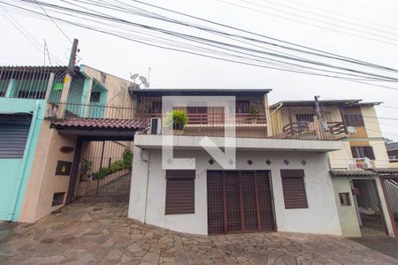 Casa à venda com 232m², 3 quartos e 2 vagasFachada