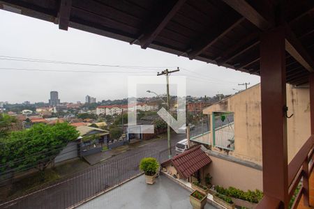 Casa à venda com 232m², 3 quartos e 2 vagasVaranda