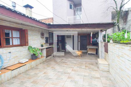 Casa à venda com 232m², 3 quartos e 2 vagasÁrea externa