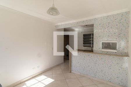 Sala e Cozinha  de casa de condomínio à venda com 2 quartos, 54m² em Itaquera, São Paulo
