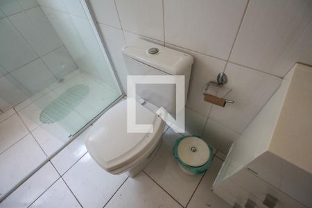 Casa para alugar com 60m², 2 quartos e sem vaga Casa para alugar com 60m², 2 quartos e sem vagaBanheiro da Suíte 1