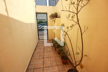 Casa para alugar com 60m², 2 quartos e sem vaga Casa para alugar com 60m², 2 quartos e sem vagaCorredor