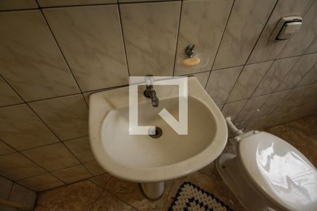 Casa para alugar com 60m², 2 quartos e sem vaga Casa para alugar com 60m², 2 quartos e sem vagaBanheiro Social