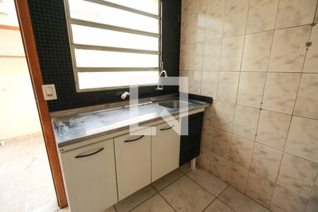 Casa para alugar com 60m², 2 quartos e sem vaga Casa para alugar com 60m², 2 quartos e sem vagaCozinha