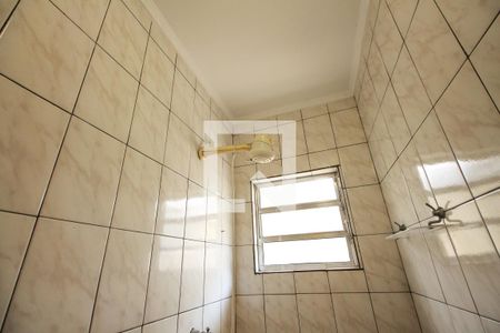 Casa para alugar com 60m², 2 quartos e sem vaga Casa para alugar com 60m², 2 quartos e sem vagaBanheiro Social