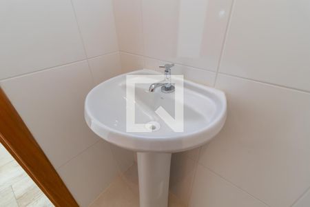 Casa à venda com 109m², 2 quartos e 2 vagasEdícula - Banheiro