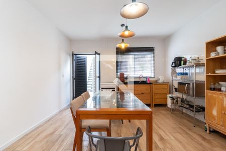 Casa à venda com 109m², 2 quartos e 2 vagasCozinha