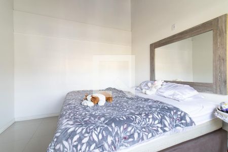 Casa à venda com 311m², 4 quartos e 4 vagas Casa à venda com 311m², 4 quartos e 4 vagasQuarto 2