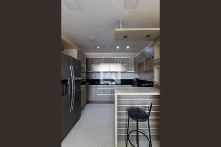 Casa à venda com 311m², 4 quartos e 4 vagas Casa à venda com 311m², 4 quartos e 4 vagasCozinha