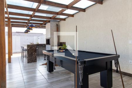 Casa à venda com 311m², 4 quartos e 4 vagas Casa à venda com 311m², 4 quartos e 4 vagasÁrea externa