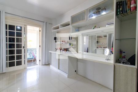 Casa à venda com 311m², 4 quartos e 4 vagas Casa à venda com 311m², 4 quartos e 4 vagasQuarto 1