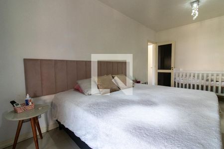 Casa à venda com 311m², 4 quartos e 4 vagas Casa à venda com 311m², 4 quartos e 4 vagasQuarto 1