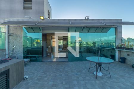 Apartamento à venda com 245m², 4 quartos e 3 vagas Apartamento à venda com 245m², 4 quartos e 3 vagasÁrea comum