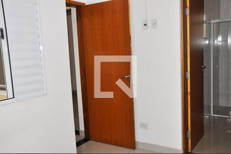 Casa à venda com 138m², 2 quartos e 2 vagasDetalhe - Quarto 02 com Suíte