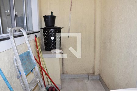 Casa à venda com 138m², 2 quartos e 2 vagasDetalhe - Área de Serviço