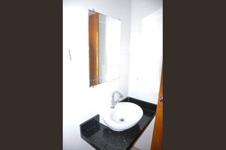 Casa à venda com 138m², 2 quartos e 2 vagasDetalhe - Suíte