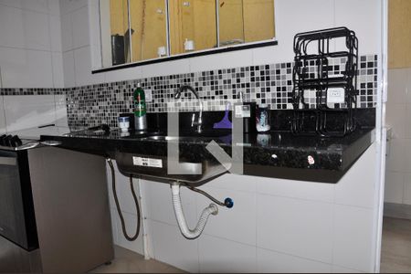 Casa à venda com 138m², 2 quartos e 2 vagasDetalhe - Cozinha