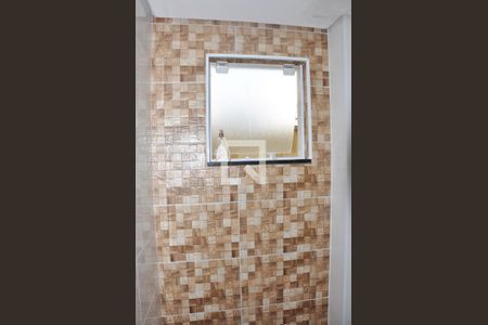 Casa à venda com 138m², 2 quartos e 2 vagasDetalhe - Lavabo Sala