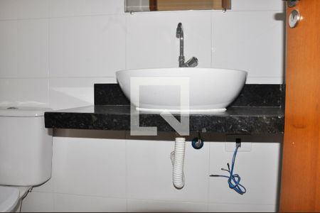 Casa à venda com 138m², 2 quartos e 2 vagasDetalhe - Suíte