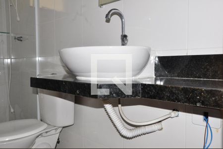 Casa à venda com 138m², 2 quartos e 2 vagasDetalhe - Suíte