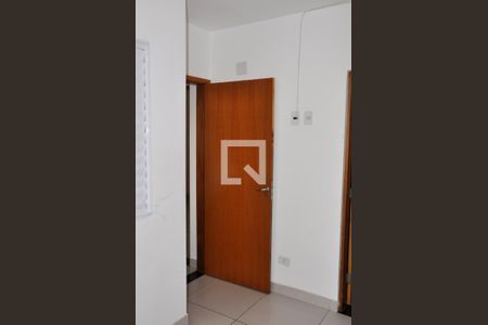Casa à venda com 138m², 2 quartos e 2 vagasDetalhe - Quarto 02 com Suíte