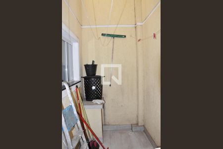 Casa à venda com 138m², 2 quartos e 2 vagasDetalhe - Área de Serviço