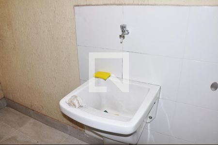 Casa à venda com 138m², 2 quartos e 2 vagasDetalhe - Área de Serviço