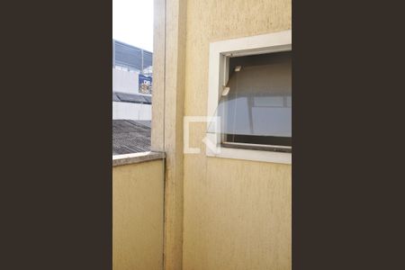 Casa à venda com 138m², 2 quartos e 2 vagasDetalhe - Vista do Quarto 02 com Suíte