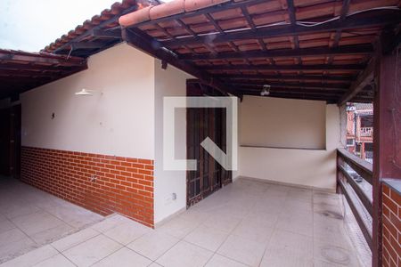 Casa de condomínio para alugar com 140m², 2 quartos e 2 vagas Casa de condomínio para alugar com 140m², 2 quartos e 2 vagasTerraço
