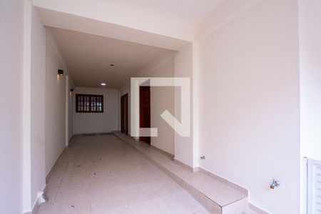 Casa de condomínio para alugar com 140m², 2 quartos e 2 vagas Casa de condomínio para alugar com 140m², 2 quartos e 2 vagasQuintal