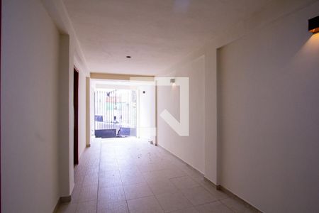 Casa de condomínio para alugar com 140m², 2 quartos e 2 vagas Casa de condomínio para alugar com 140m², 2 quartos e 2 vagasQuintal